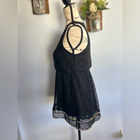 Hem & Thread by Anthro black lace blouse floral print hem romantic cottage core - Picture 6 of 11